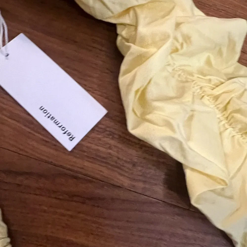 Reformation Joi Yellow Ruched Women's Top size 4 NWT